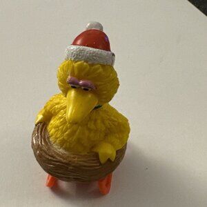 Sesame Street Big Bird On Sled Christmas B32